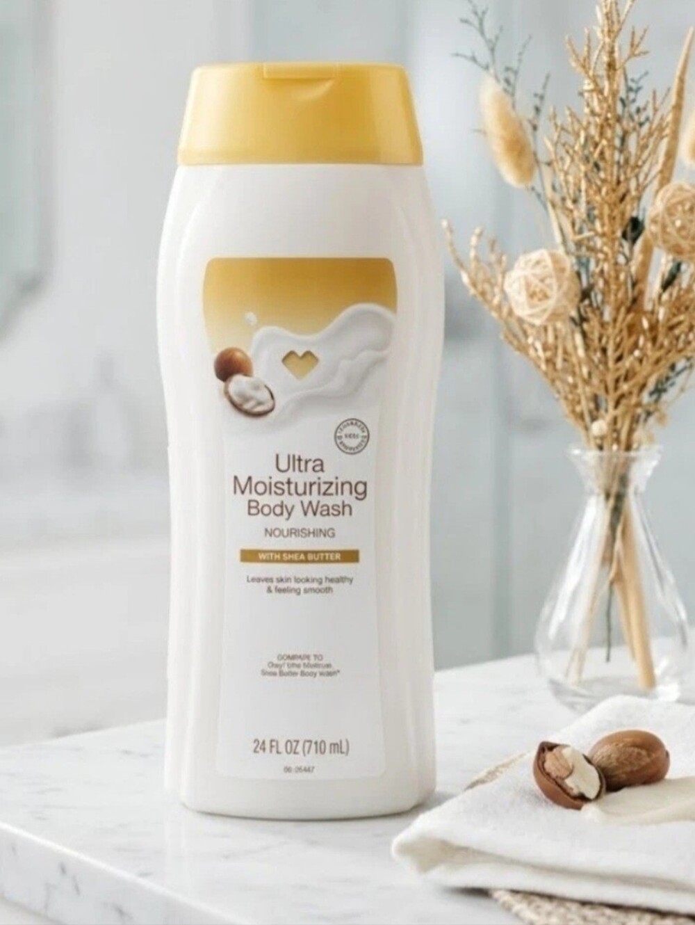 Ultra Moisturizing Body Wash with Shea Butter - White/Yellow